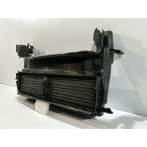 MINI F54 Volant vzduchu / Žalúzia - 16120