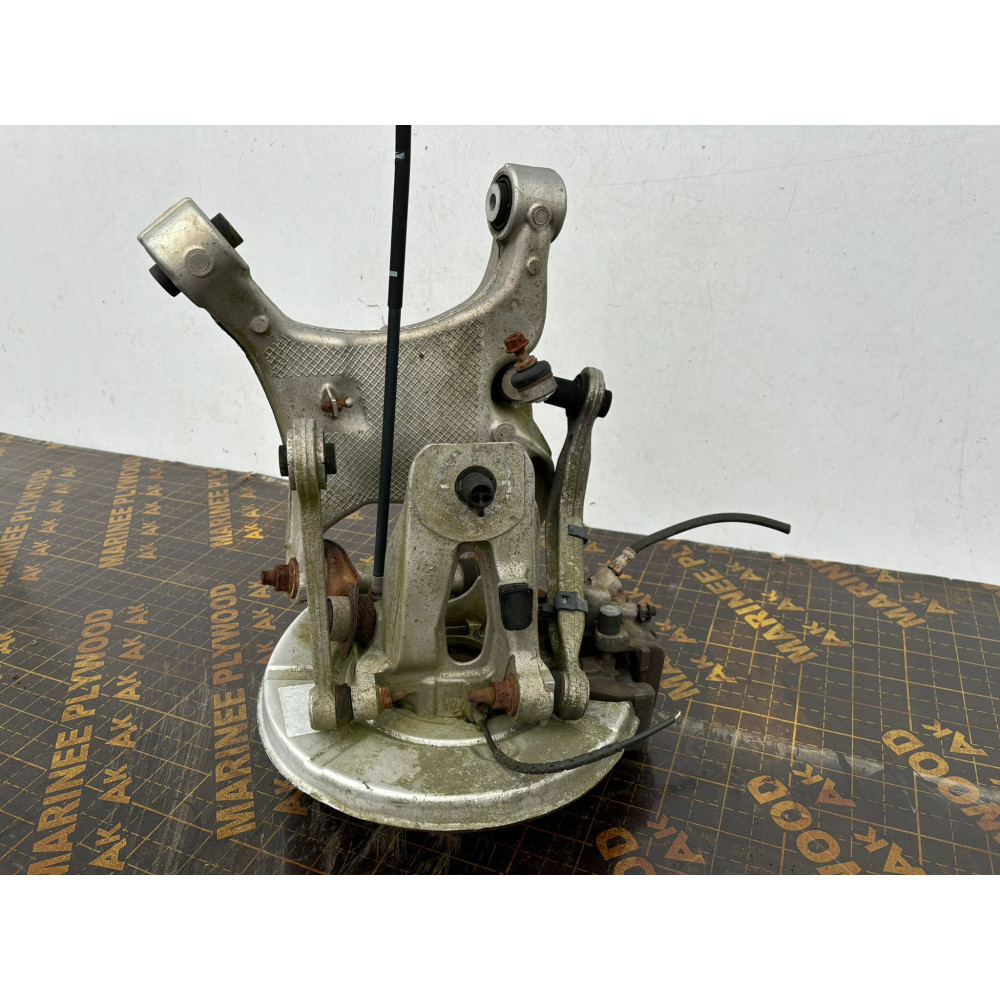 BMW 5 E60 E61 Záves kolesa zadný ľavý - 16276