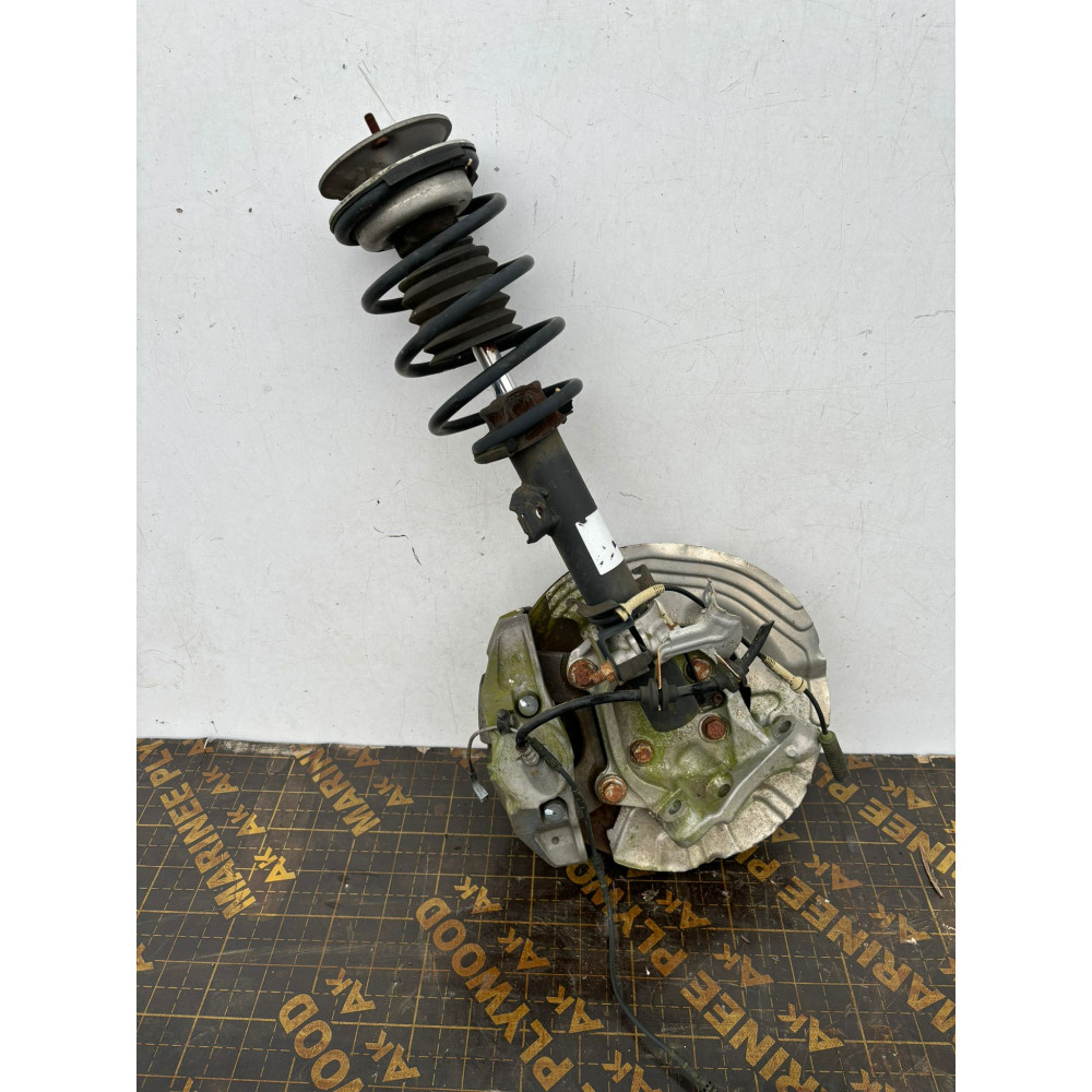 BMW E90 E91 335i Predná závora Ľavá - 16309