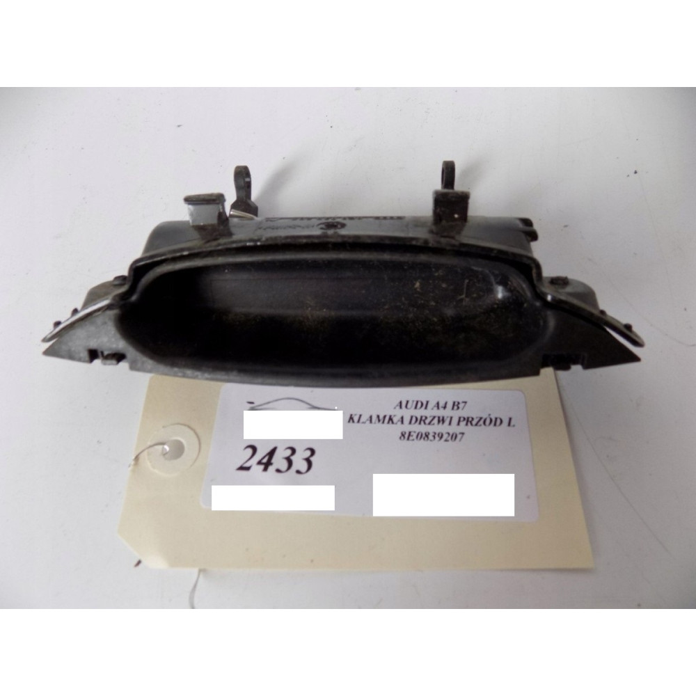 AUDI A4 B7 Dverová kľučka predná ľavá - 2433