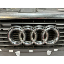 AUDI A4 B7 8E0 Mriežka / Predná maska chladiča - 16342