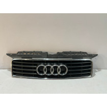 AUDI A3 8P Mřížka /...