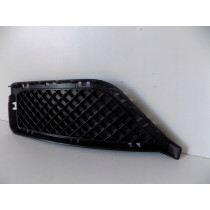 BMW X1 E84 Mřížka nárazníku vlevo - 3884