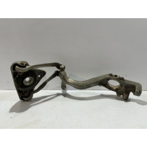 AUDI A4 B6 8E Predná náprava kolesa ľavá - 16337