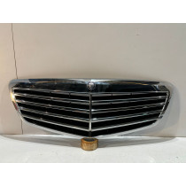 MERCEDES S W221 LCI Gril...