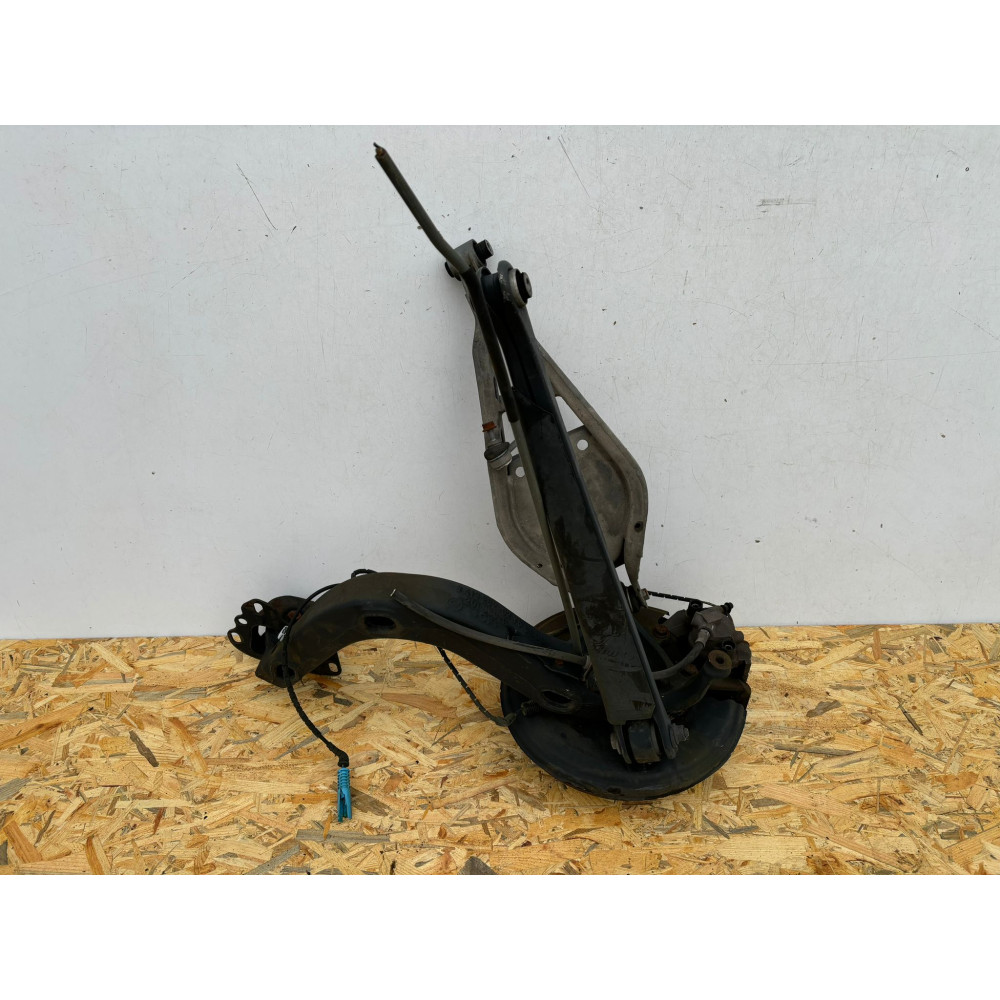 BMW X3 E83 zadná náprava pravá - 16489