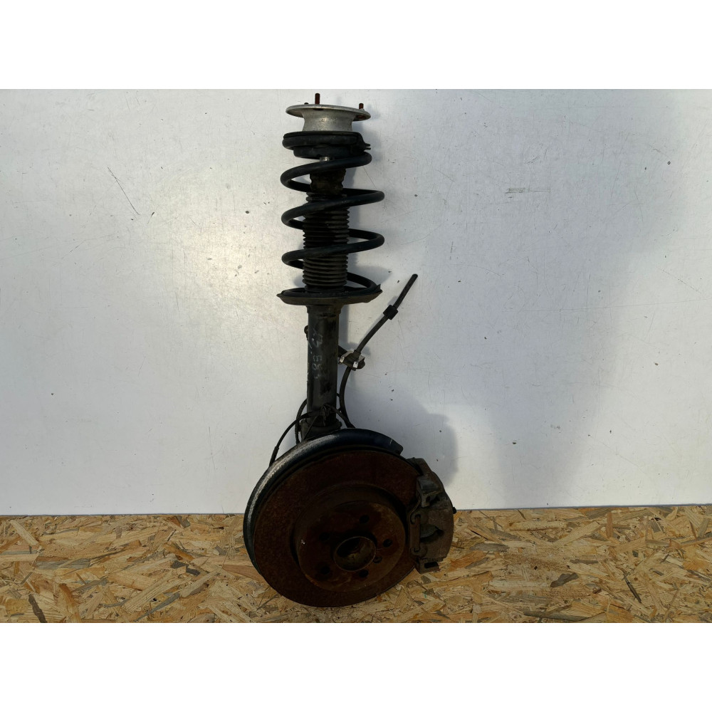 BMW X3 E83 XDrive McPherson / otočná časť L - 16497