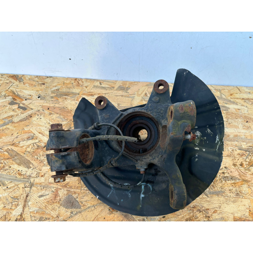 BMW X3 E83 riadiaca jednotka predná pravá - 16508