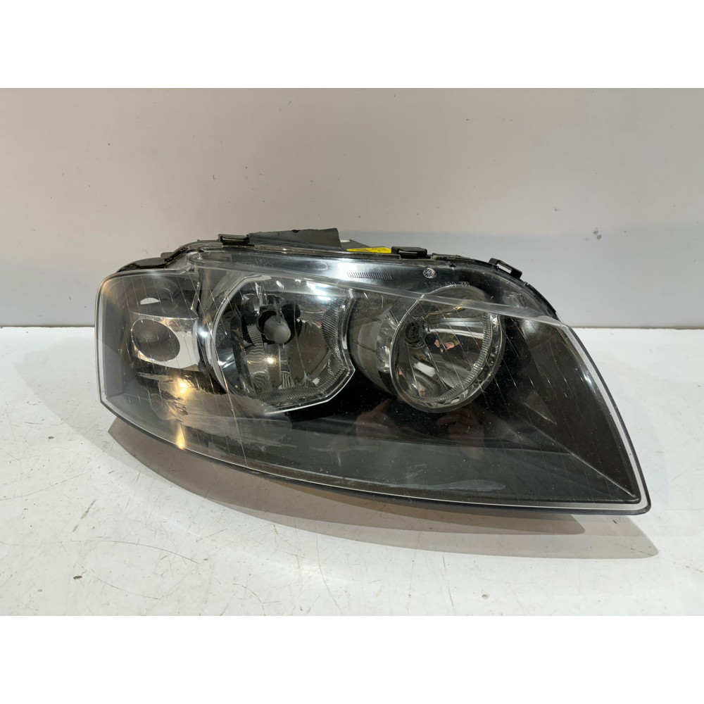 AUDI A3 8P Predná lampa obyčajná Pravá - 16566