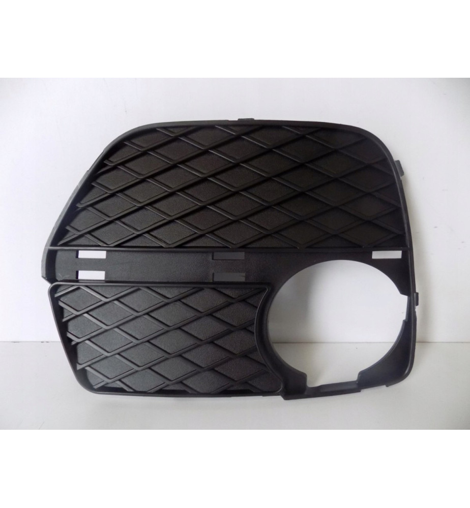 BMW X6 E71 Mriežka nárazníka pravá - 3940