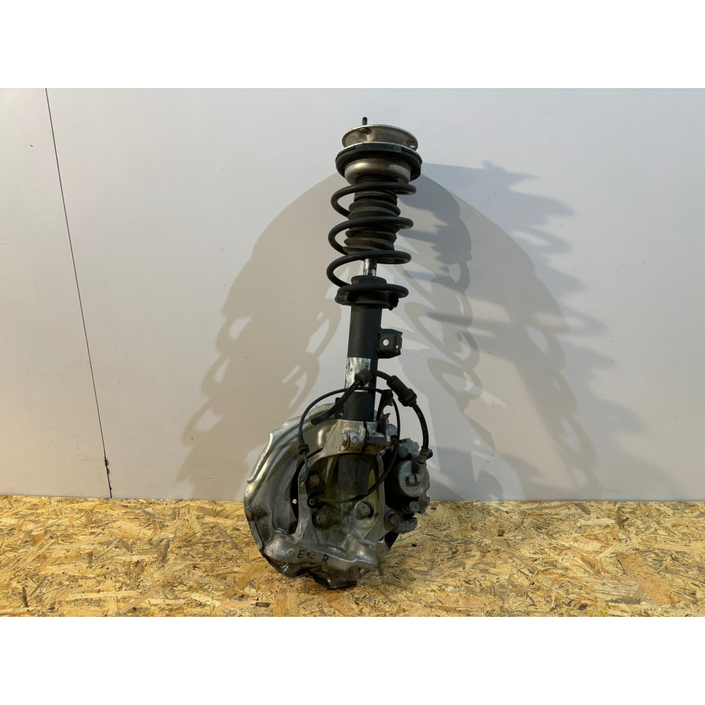 BMW 3 E90 E91 MacPherson / náprava Pravá - 16632