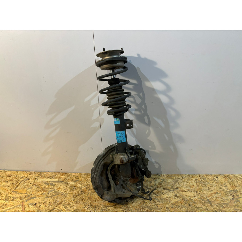 BMW 3 E90 E91 E92 McPherson / náprava R - 16652