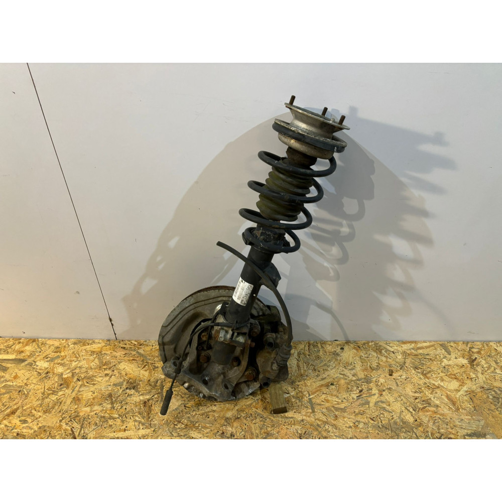 BMW 3 E90 1 E87 McPherson / čap R - 16656