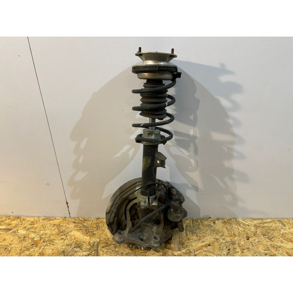 BMW 3 E90 1 E87 McPherson / zavesenie R - 16658