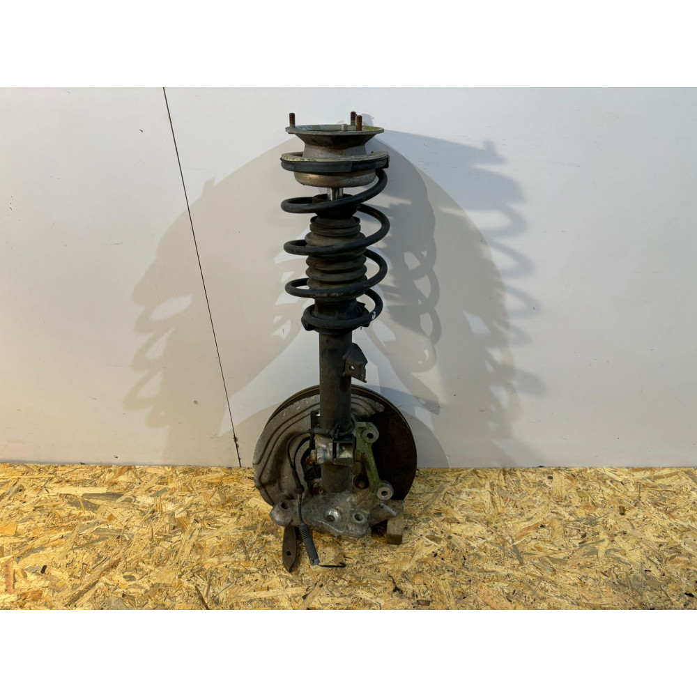 BMW 3 E90 1 E87 McPherson / zavesenie R - 16661