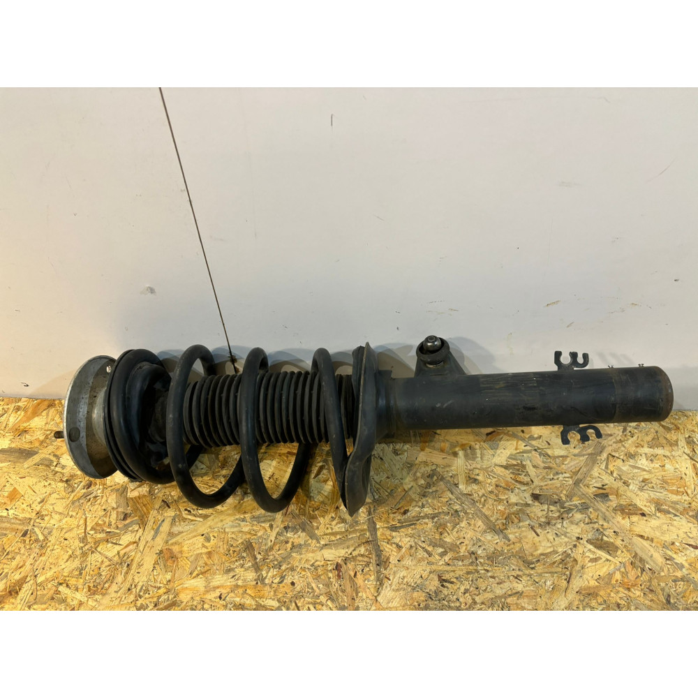 BMW X3 E83 Predný tlmič Pravý - 16669