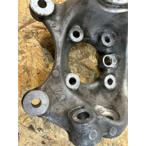 BMW M3 E92 Závěs přední Levý - 16670