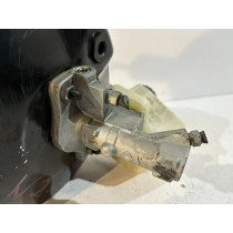 MRECEDES C W204 Brzdový posilovač - 16808