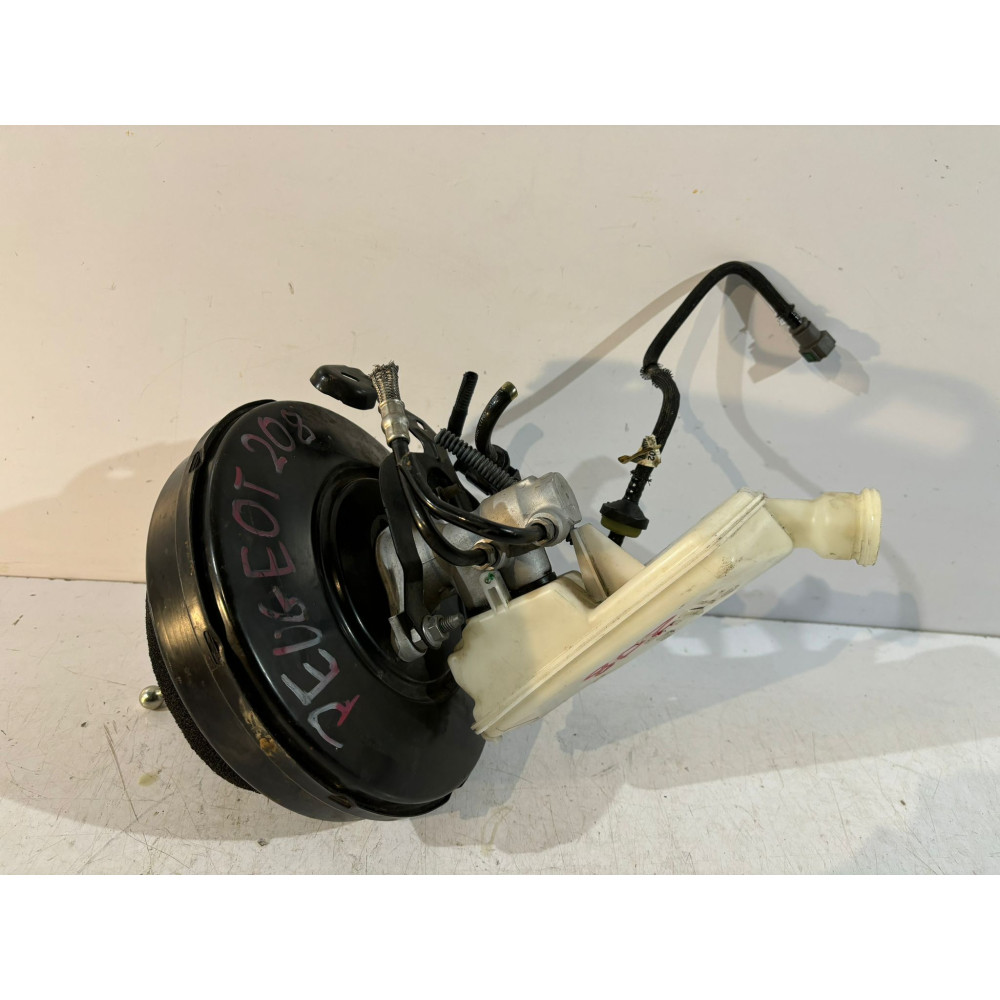 Peugeot 208 Brzdová pumpa servo - 16833