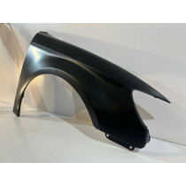 AUDI A3 8V Hatchback Predný blatník ALU. R- 17068