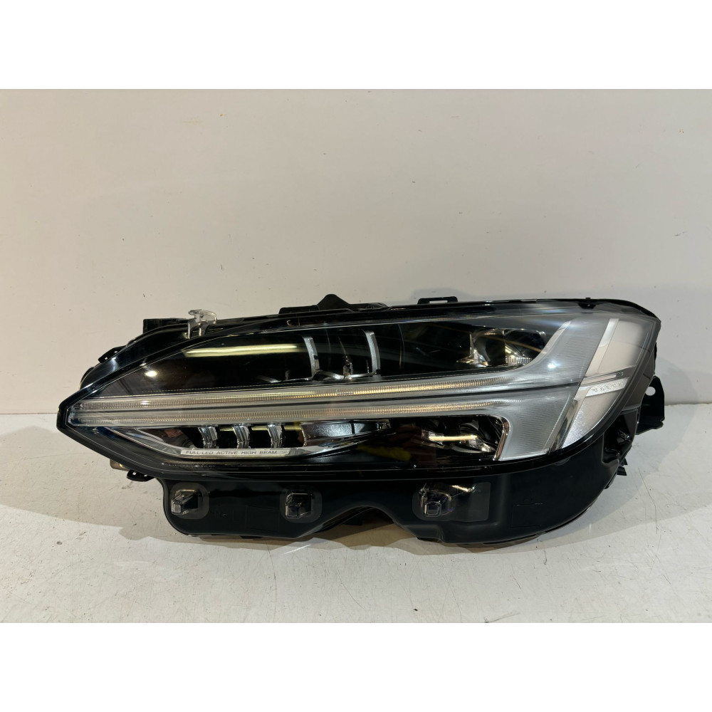VOLVO V90 S90 Lampa ACTIVE HIGH BEAM L - 17404