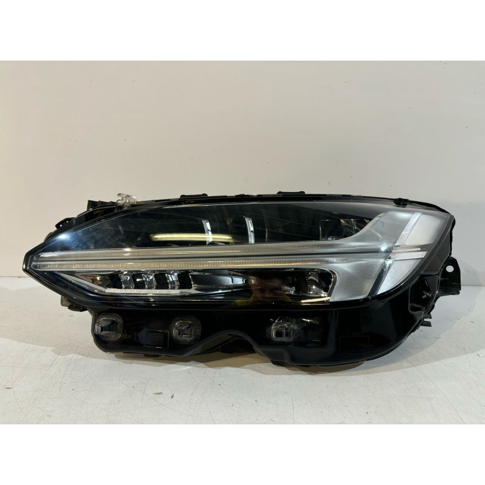 VOLVO V90 S90 Lampa ACTIVE HIGH BEAM L - 17405