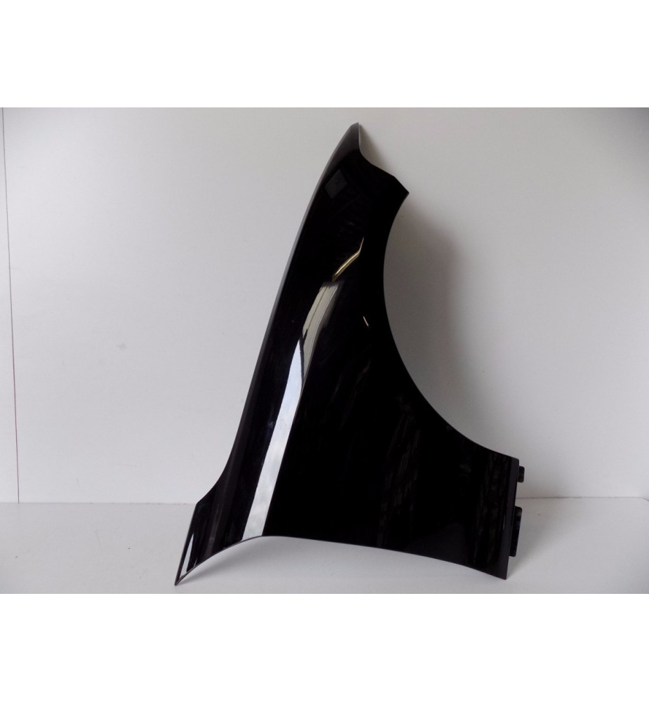 BMW F20- Pravý blatník -5837