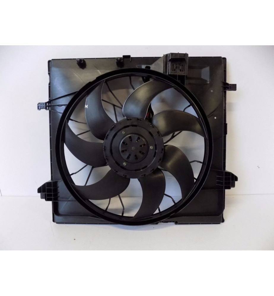 Mercedes ML/GL W166 Ventilátor 600W - 4070