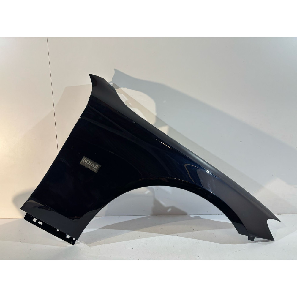 MERCEDES E W213 Predný blatník Pravý - 17619