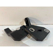 MERCEDES GLC W253 Držiak Ľavého Svetlometu - 17665