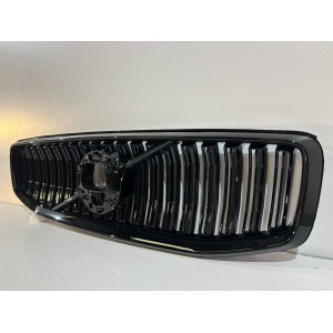 VOLVO S60 V60 22- Maska chladiča - 17739 | mobilpol.sk
