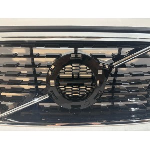 VOLVO XC40 R 18- Gril / Maska chladiča - 17761 | mobilpol.sk