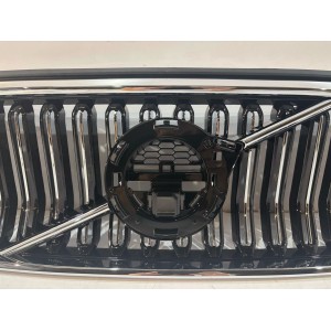 VOLVO XC40 R 18- Gril / Maska chladiča - 17763 | mobilpol.sk
