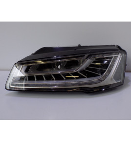 Audi A8 4H Predná lampa...
