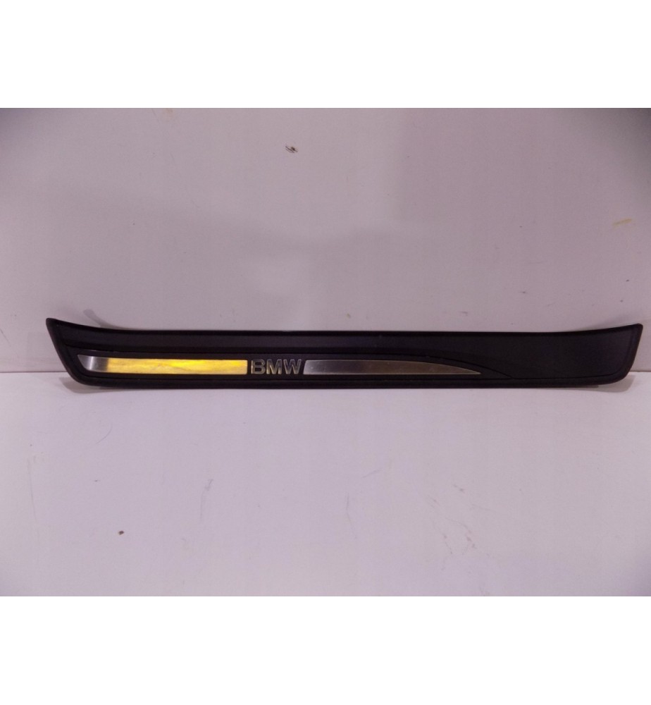 BMW 3 E90 E91 Kryt lišty prahu predná ľavá