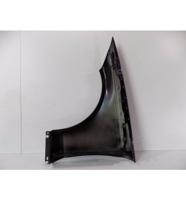 Mercedes W218 Pravý blatník - 5923