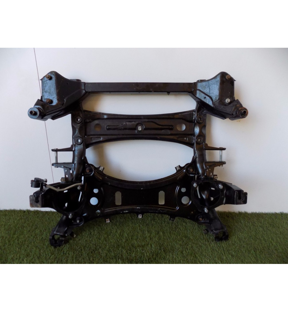 BMW F25- Vozík / Nosník zavesenia Predok- 5952