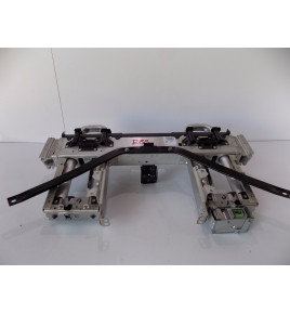 BMW 1 E88 Hlava opierky...