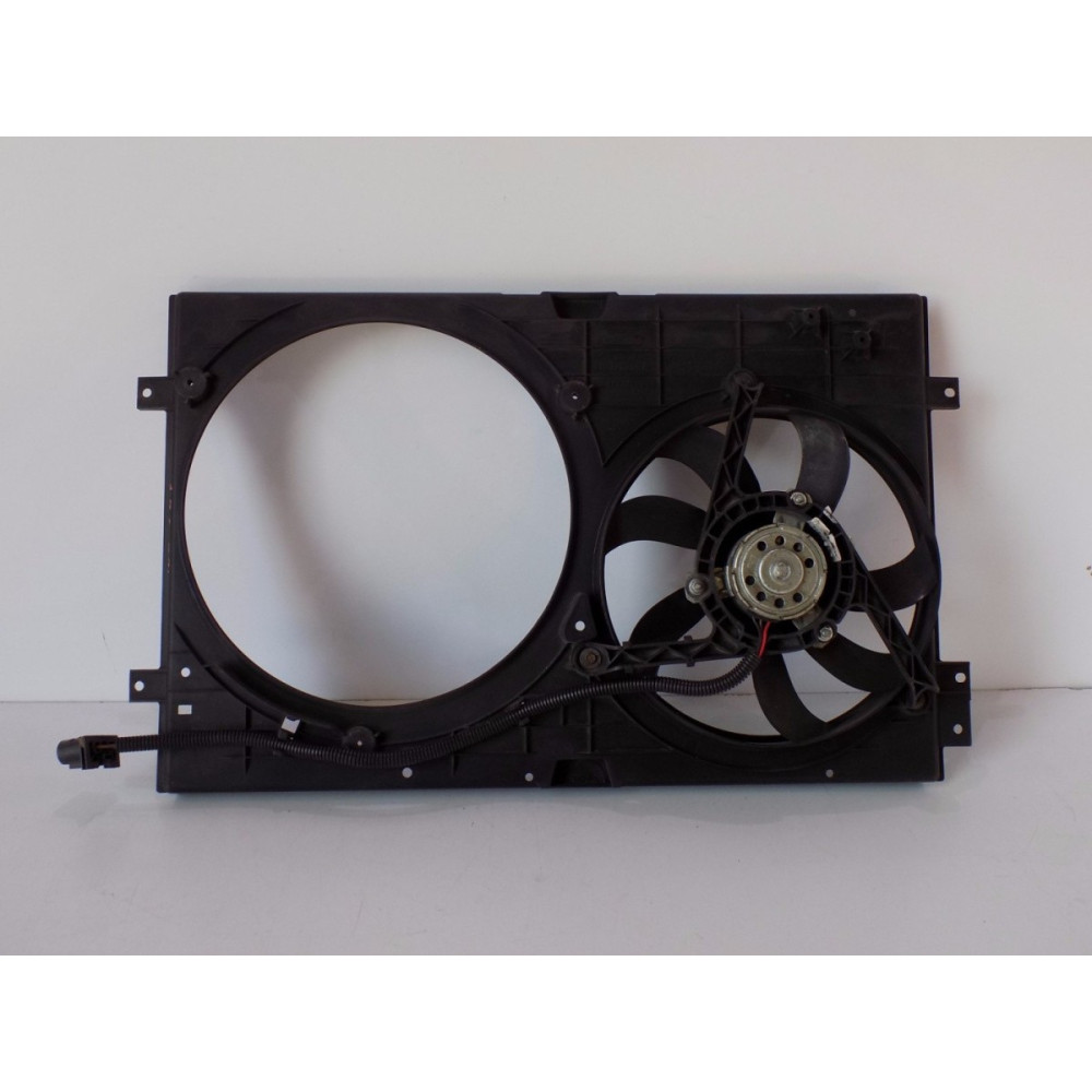 VW Golf / Seat Ventilátor chladiča - 6129