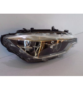 BMW 3 F30/31 LCI Lampa...