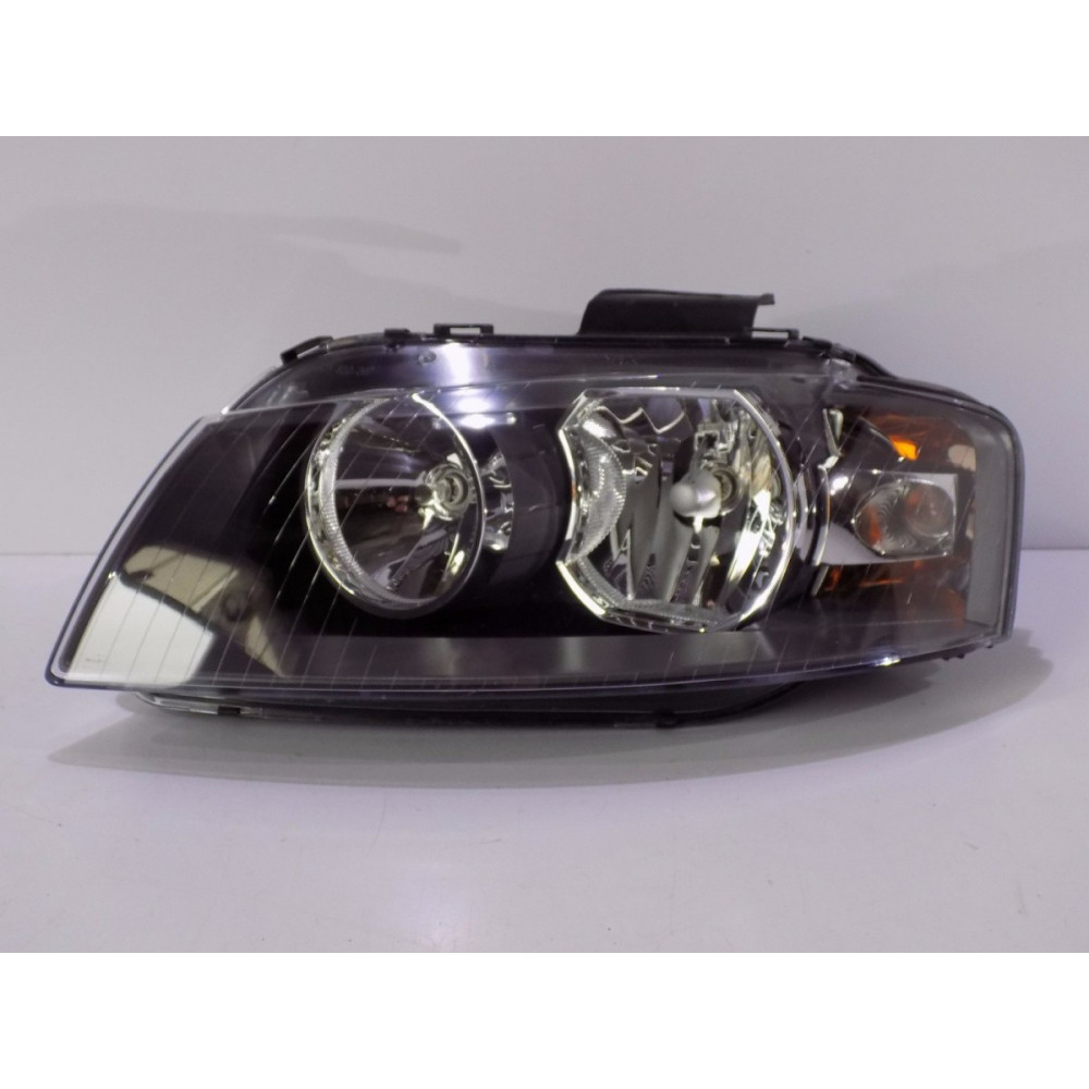 Audi A3 8P H7 Ľavá Halogénová Lampa - 6147