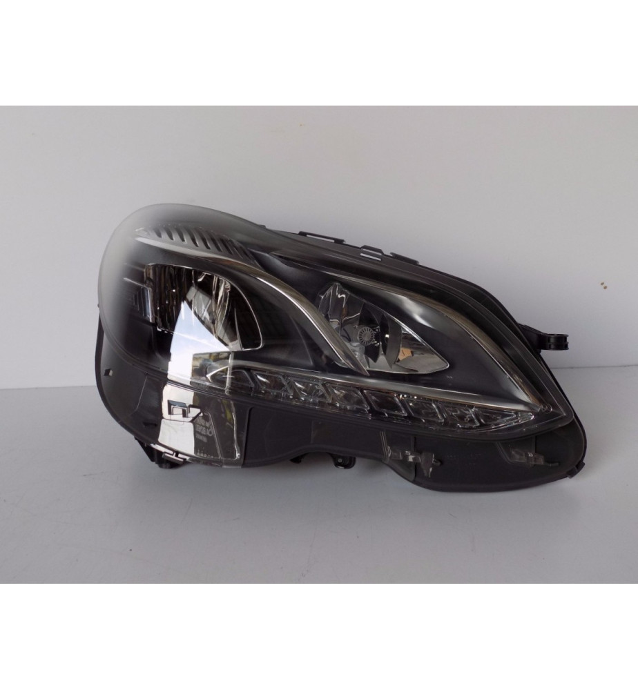 Mercedes E trieda W212 LCI LED lampa R - 5704