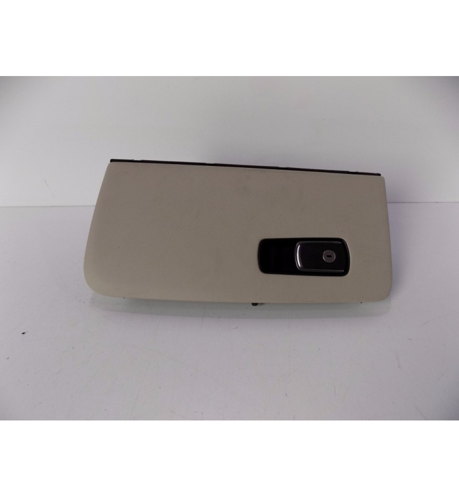 BMW i8 Gluška schránka 2014-17 - 6184