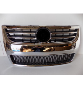 VW Touareg 7L Maska / Gril - 3143