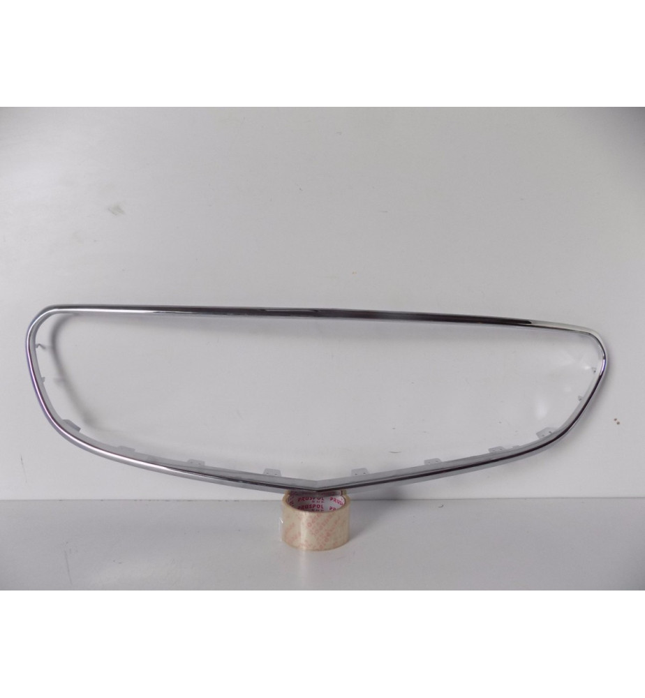 Mercedes E trieda W212 LCI Rámik grilu - 5559