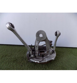 BMW X6 E71 - PRAVÁ ZÁVÈS / OCEĽOVÝ RAMENÁ