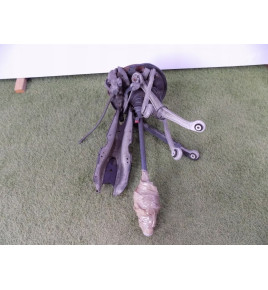 Mercedes W221 - PRAVÁ OTOČNÁ ZÁVIT / RAMENKO