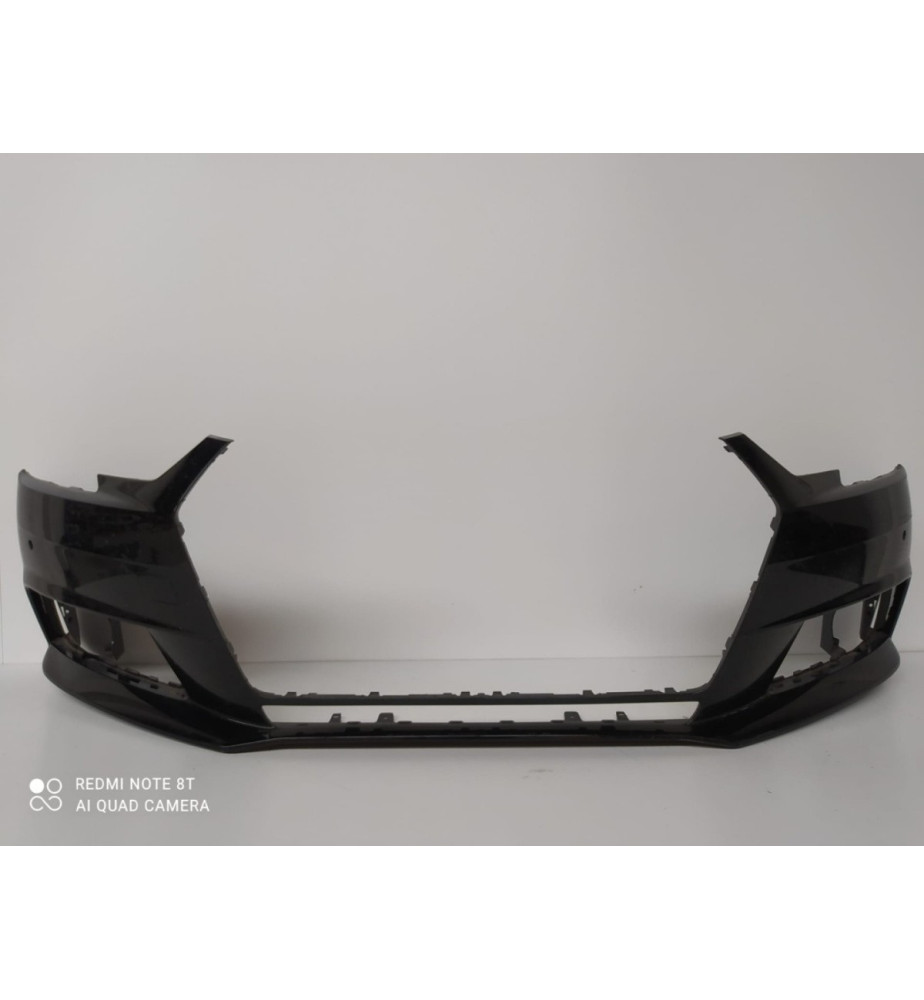 Audi A4 8W0 Predný nárazník - 8084