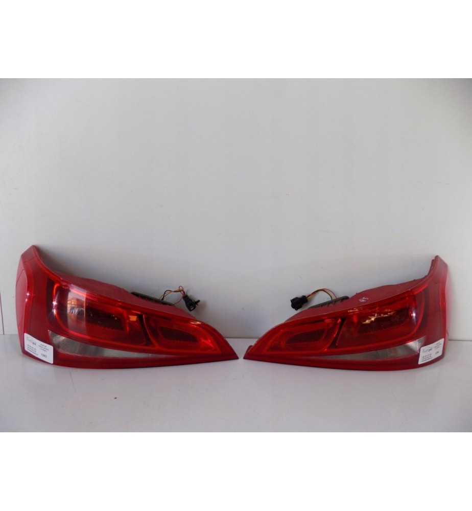 AUDI Q5 - Zadné ľavé svetlo dverí -1243