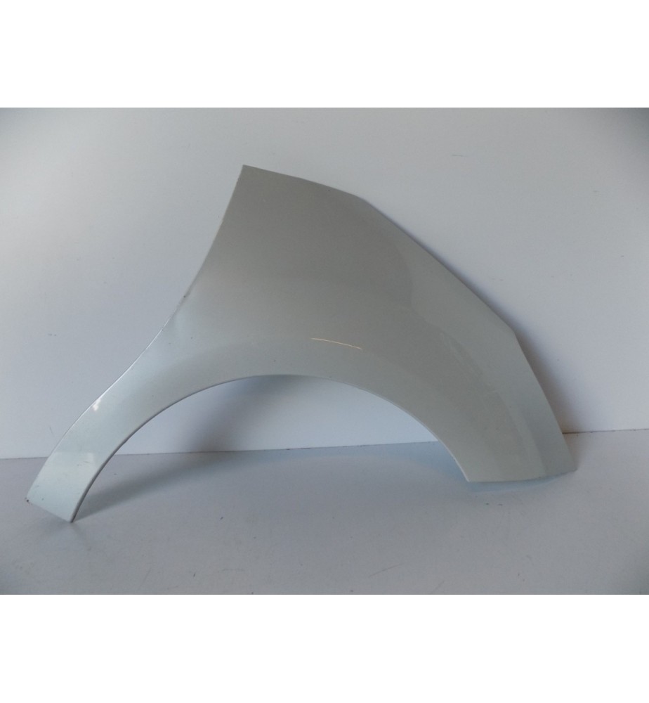 Citroen C3 Pravý blatník (biely) - 10233